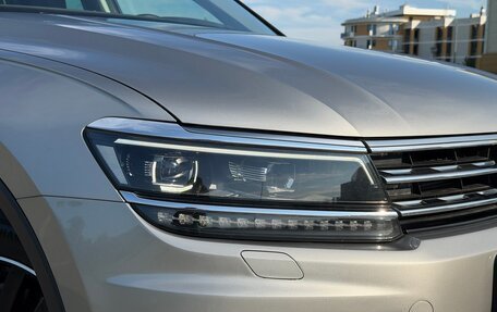 Volkswagen Tiguan II, 2018 год, 2 990 000 рублей, 8 фотография