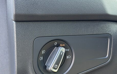 Volkswagen Tiguan II, 2018 год, 2 990 000 рублей, 17 фотография