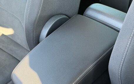 Volkswagen Tiguan II, 2018 год, 2 990 000 рублей, 20 фотография