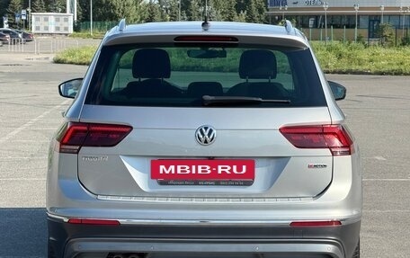 Volkswagen Tiguan II, 2018 год, 2 990 000 рублей, 6 фотография