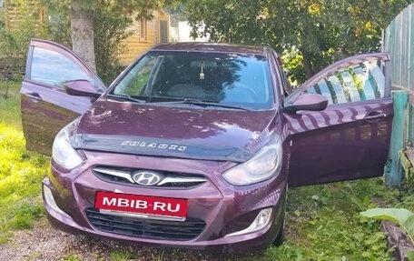 Hyundai Solaris II рестайлинг, 2013 год, 780 000 рублей, 1 фотография
