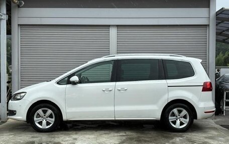 Volkswagen Sharan II, 2015 год, 950 999 рублей, 6 фотография