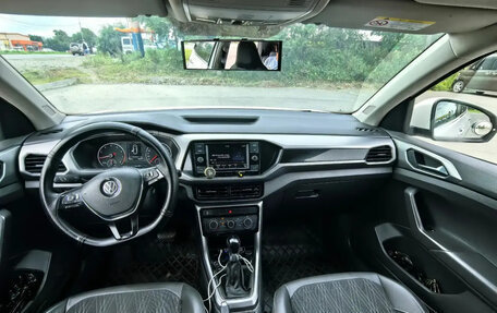 Volkswagen T-Cross I, 2020 год, 1 800 000 рублей, 9 фотография