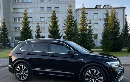 Volkswagen Tiguan II, 2021 год, 2 835 000 рублей, 3 фотография
