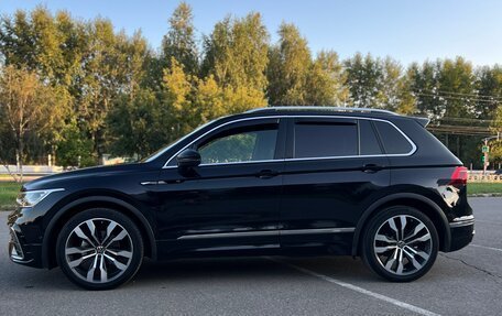 Volkswagen Tiguan II, 2021 год, 2 835 000 рублей, 4 фотография