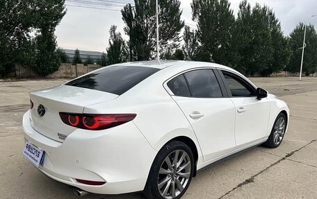 Mazda 3, 2023 год, 1 350 000 рублей, 4 фотография