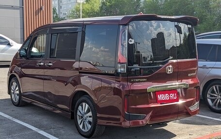 Honda Stepwgn IV, 2015 год, 1 900 000 рублей, 12 фотография