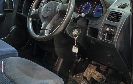 Nissan Cube II, 2000 год, 170 000 рублей, 11 фотография