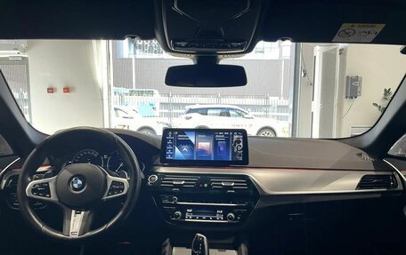 BMW 5 серия, 2020 год, 3 300 000 рублей, 11 фотография