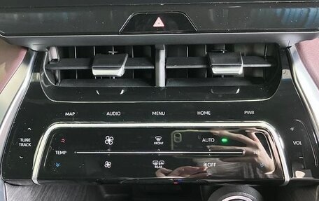 Toyota Harrier, 2024 год, 3 150 001 рублей, 17 фотография