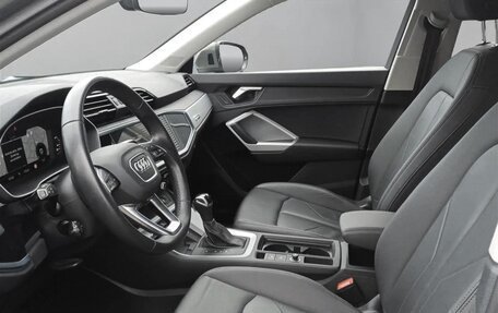 Audi Q3, 2023 год, 3 990 000 рублей, 10 фотография
