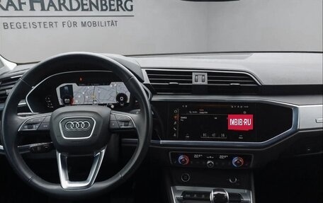 Audi Q3, 2023 год, 3 990 000 рублей, 12 фотография