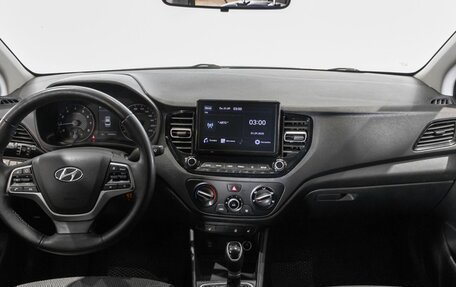 Hyundai Solaris II рестайлинг, 2021 год, 1 393 900 рублей, 6 фотография