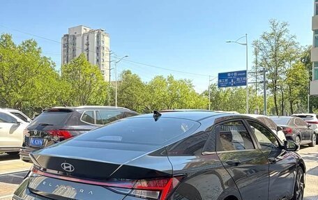 Hyundai Elantra, 2023 год, 1 330 000 рублей, 6 фотография