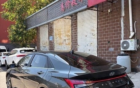 Hyundai Elantra, 2023 год, 1 330 000 рублей, 4 фотография