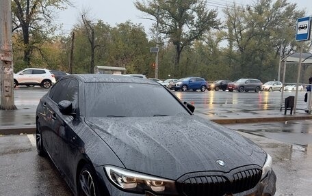 BMW 3 серия, 2019 год, 3 000 000 рублей, 1 фотография