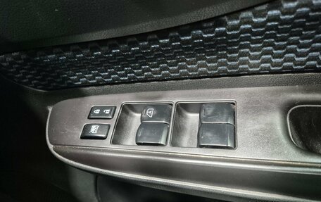 Nissan Note II рестайлинг, 2012 год, 735 000 рублей, 16 фотография