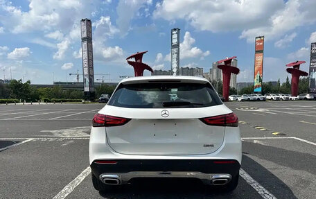 Mercedes-Benz GLA, 2022 год, 1 980 001 рублей, 5 фотография