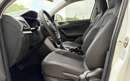 Volkswagen T-Cross I, 2023 год, 1 725 600 рублей, 6 фотография