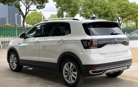 Volkswagen T-Cross I, 2023 год, 1 725 600 рублей, 4 фотография