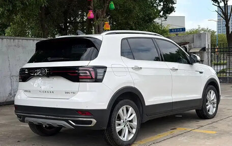 Volkswagen T-Cross I, 2023 год, 1 725 600 рублей, 5 фотография