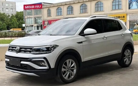 Volkswagen T-Cross I, 2023 год, 1 725 600 рублей, 3 фотография