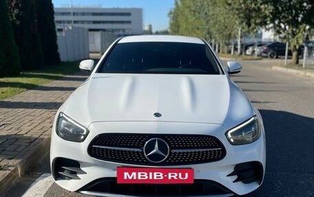 Mercedes-Benz E-Класс, 2021 год, 4 250 000 рублей, 2 фотография