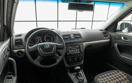 Skoda Yeti I рестайлинг, 2012 год, 690 000 рублей, 10 фотография