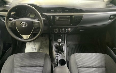 Toyota Corolla, 2013 год, 1 150 000 рублей, 16 фотография