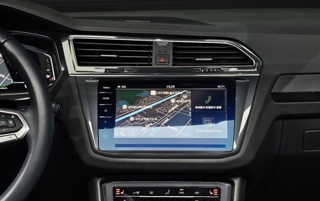 Volkswagen Tiguan II, 2023 год, 3 860 000 рублей, 15 фотография