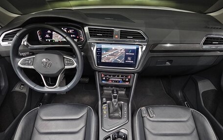 Volkswagen Tiguan II, 2023 год, 3 860 000 рублей, 11 фотография