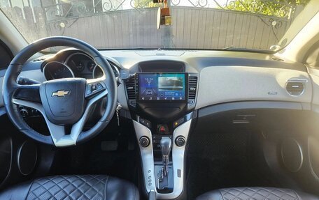 Chevrolet Cruze II, 2012 год, 800 000 рублей, 6 фотография