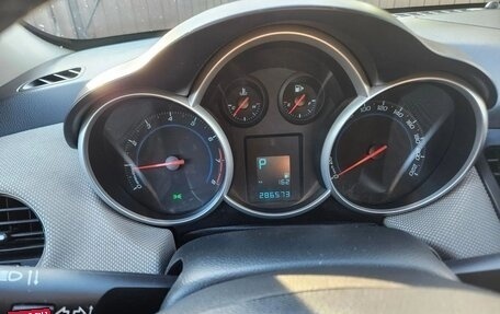 Chevrolet Cruze II, 2012 год, 800 000 рублей, 8 фотография