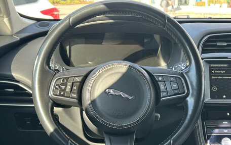 Jaguar F-Pace, 2016 год, 2 490 000 рублей, 10 фотография