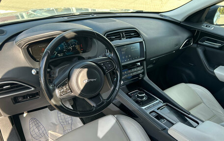 Jaguar F-Pace, 2016 год, 2 490 000 рублей, 7 фотография