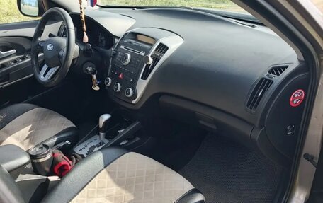 KIA cee'd I рестайлинг, 2011 год, 900 000 рублей, 7 фотография