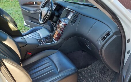 Infiniti QX50 I рестайлинг, 2013 год, 1 620 000 рублей, 15 фотография
