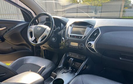 Hyundai ix35 I рестайлинг, 2013 год, 1 250 000 рублей, 10 фотография