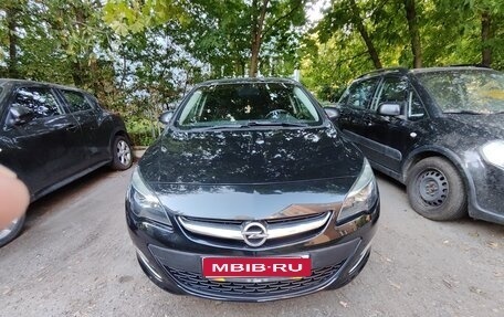 Opel Astra J, 2013 год, 820 000 рублей, 1 фотография