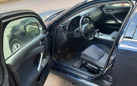 Lexus IS II рестайлинг 2, 2005 год, 1 120 000 рублей, 11 фотография