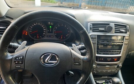 Lexus IS II рестайлинг 2, 2005 год, 1 120 000 рублей, 13 фотография