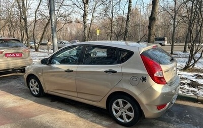 Hyundai Solaris II рестайлинг, 2011 год, 680 000 рублей, 1 фотография