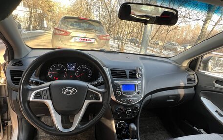 Hyundai Solaris II рестайлинг, 2011 год, 680 000 рублей, 14 фотография