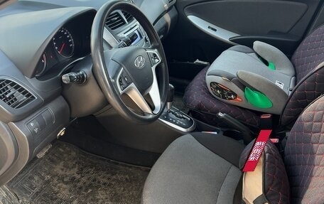 Hyundai Solaris II рестайлинг, 2011 год, 680 000 рублей, 16 фотография
