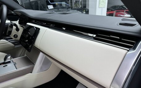 Land Rover Range Rover IV рестайлинг, 2026 год, 22 990 000 рублей, 34 фотография