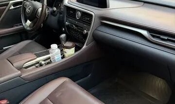 Lexus RX IV рестайлинг, 2019 год, 5 100 000 рублей, 4 фотография