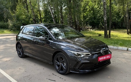 Volkswagen Golf VIII, 2023 год, 1 900 000 рублей, 4 фотография