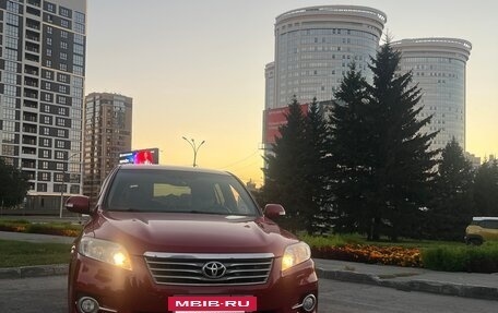 Toyota RAV4, 2011 год, 1 800 000 рублей, 2 фотография