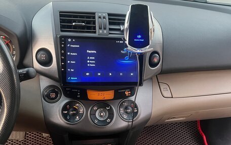 Toyota RAV4, 2011 год, 1 800 000 рублей, 18 фотография