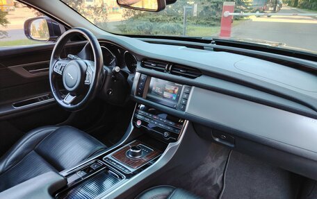 Jaguar XF II, 2017 год, 1 765 000 рублей, 14 фотография